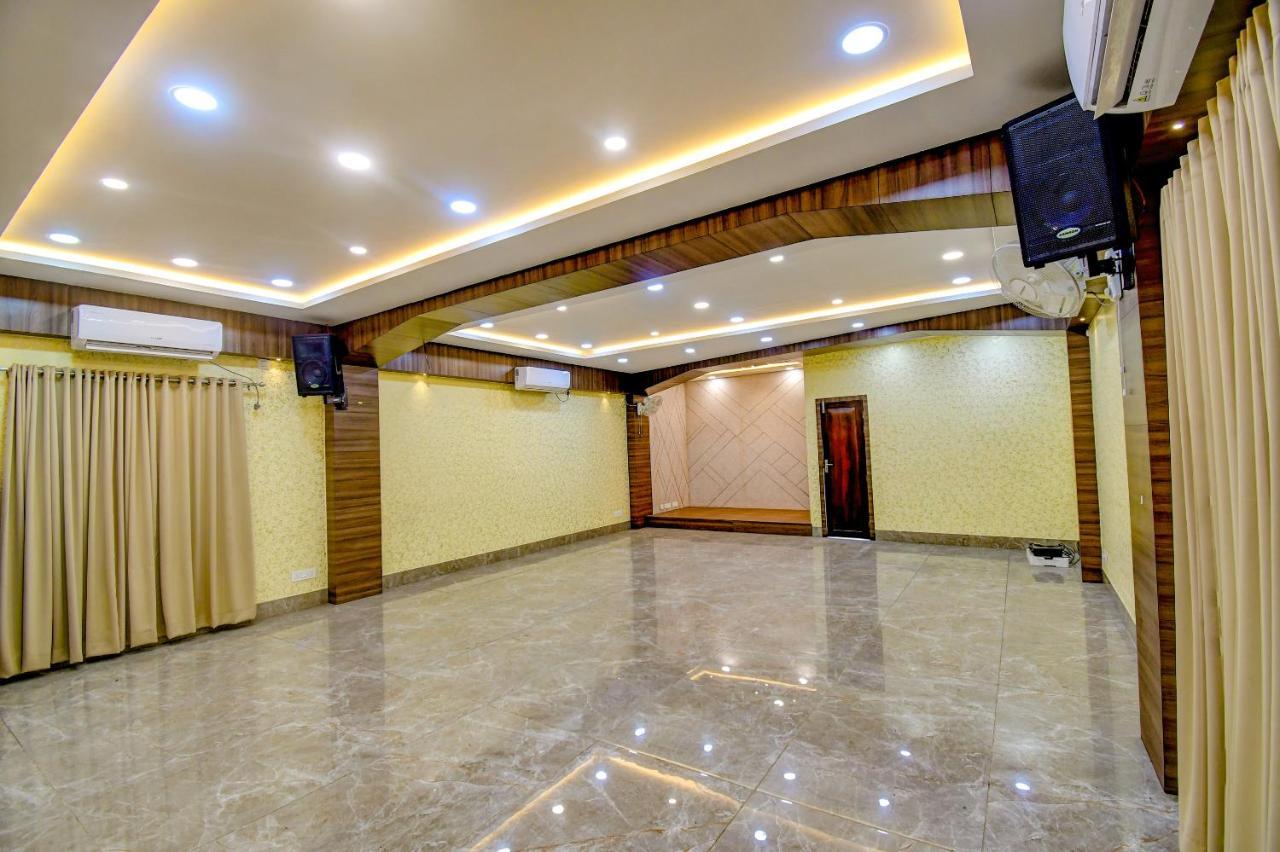 Fabhotel Prime Grand Palace Siliguri Exteriör bild